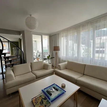 Konyaalti Sarisu 3+1 Dubleks Apartament